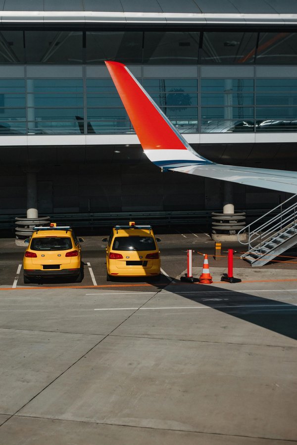 Experience hassle-free taxi services at lyon airport 24/7